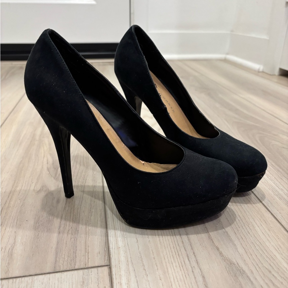 Lauren Conrad Black High Heel Pumps